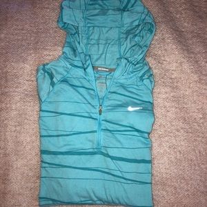 Medium NIKE 3/4 sleeve Quarter zip- light blue